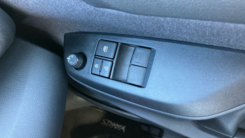 Toyota Yaris 1.5 Hybrid Icon 5dr CVT Hybrid Hatchback